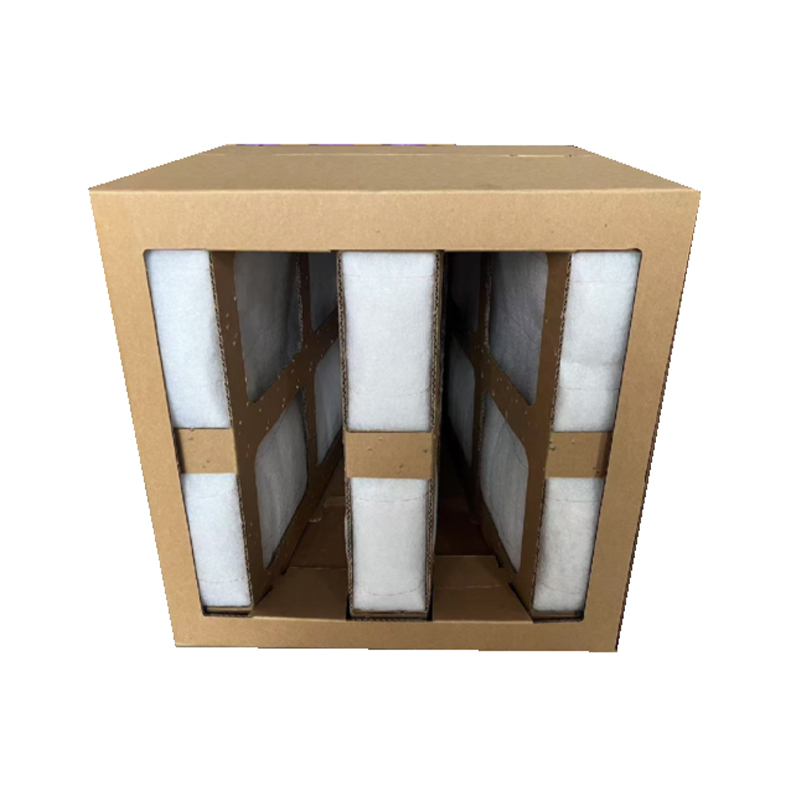 How do small honeycomb paper and cotton filter media work together to achieve efficient, graded filtration of paint mist particles of varying sizes?